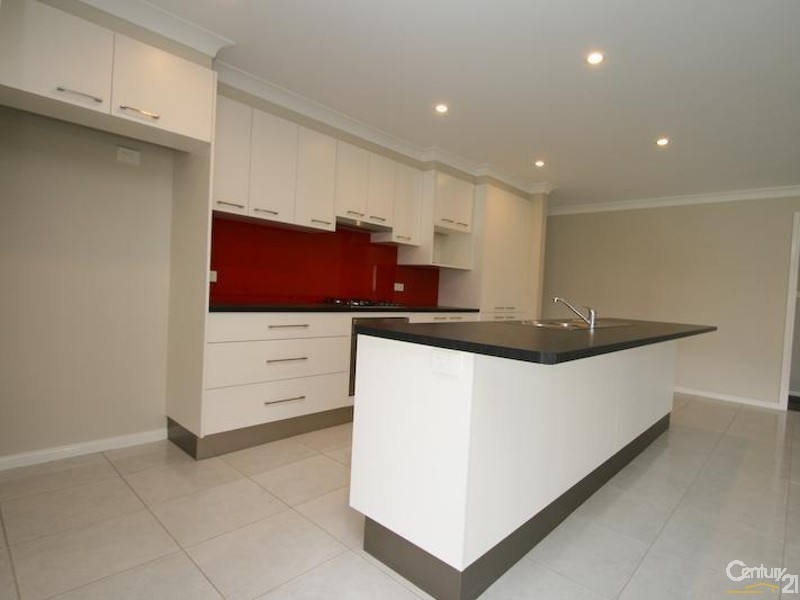 69 Botanic Way, Orange NSW 2800