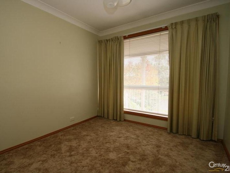 11 Grevillea Street, Orange NSW 2800
