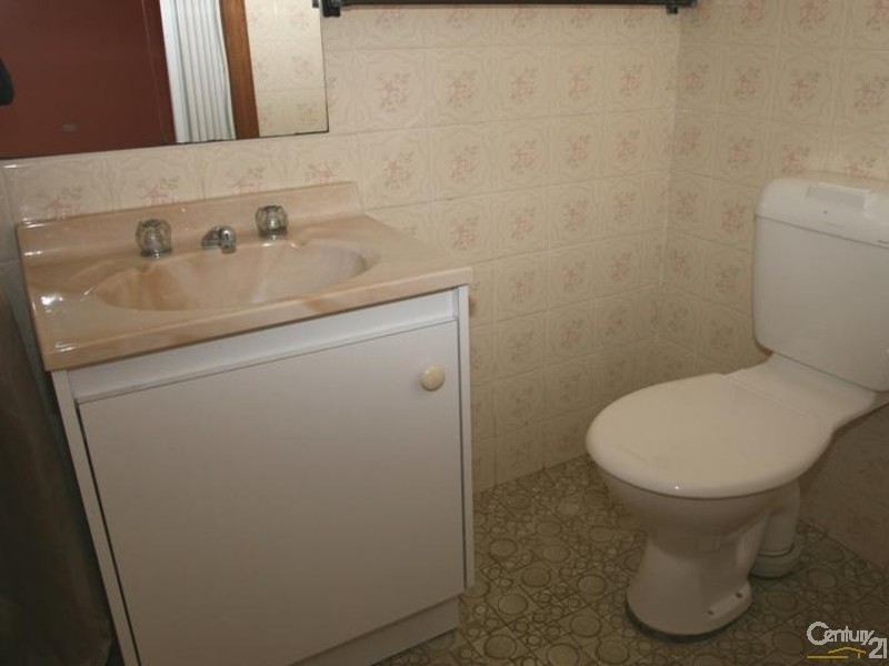 9  Grevillea Street, Orange NSW 2800