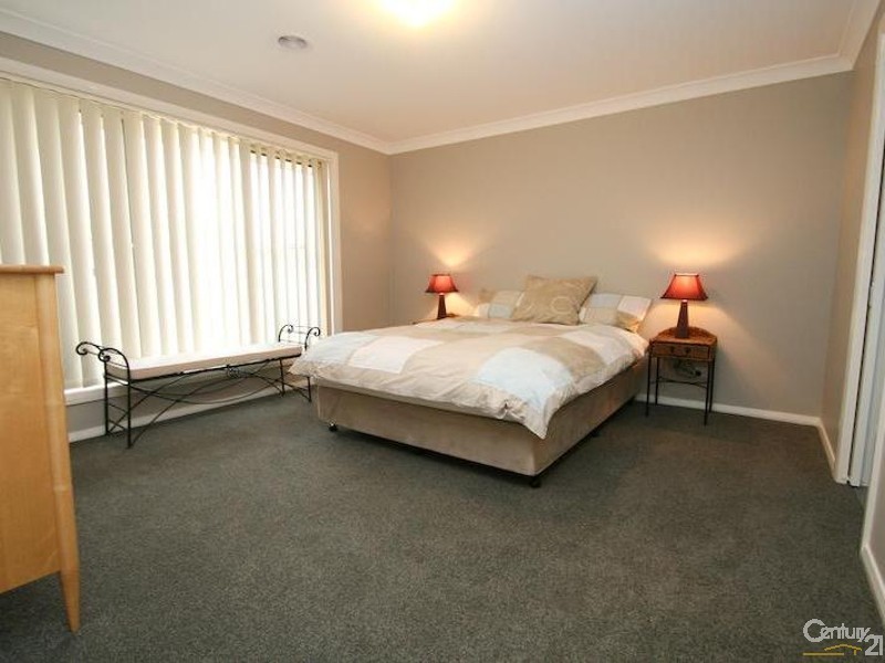 25 Molloy Drive, Orange NSW 2800