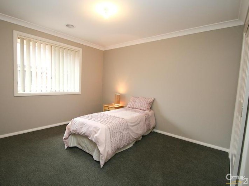 25 Molloy Drive, Orange NSW 2800