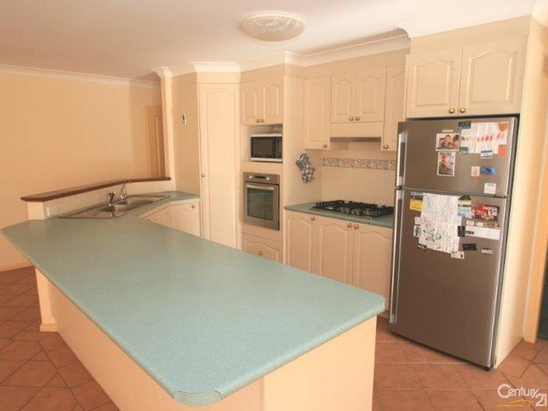 37 AMANA CIRCUIT, Orange NSW 2800