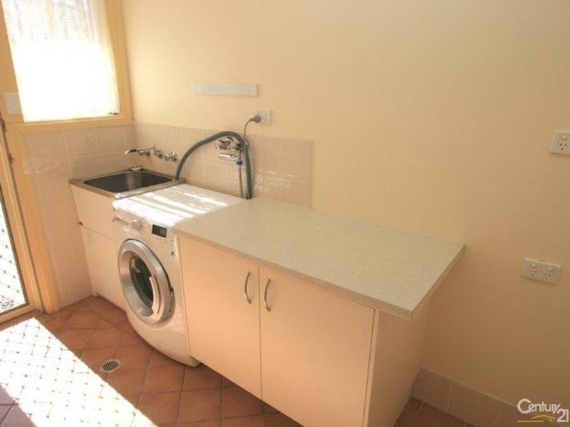 37 AMANA CIRCUIT, Orange NSW 2800