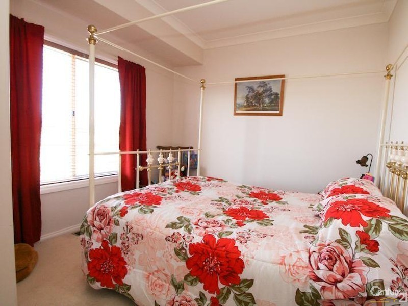 4 SOPHIE DRIVE, Orange NSW 2800