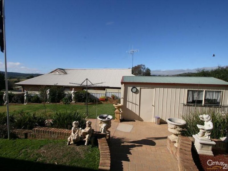 4 SOPHIE DRIVE, Orange NSW 2800