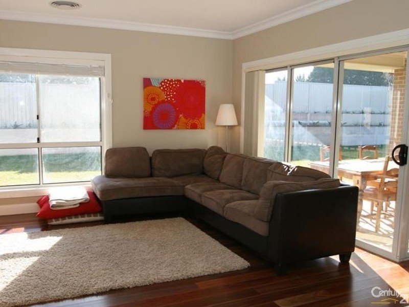 80 Valencia Drive, Orange NSW 2800