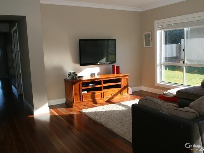 80 Valencia Drive, Orange NSW 2800