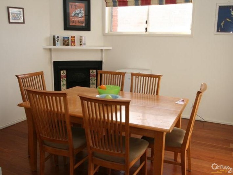 354 Summer Street East, Orange NSW 2800