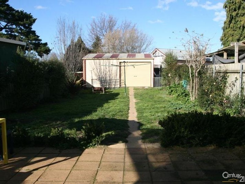 354 Summer Street East, Orange NSW 2800