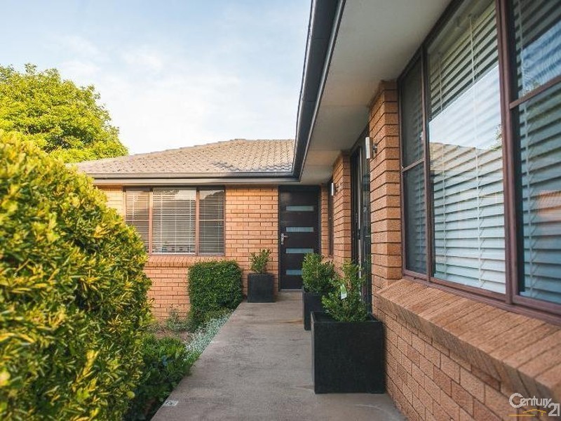 15 Amangu Close, Orange NSW 2800