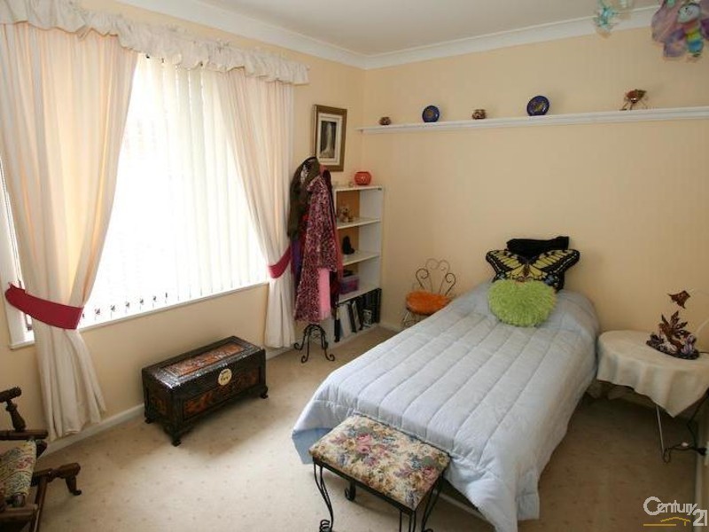 2 Mangowa Close, Orange NSW 2800