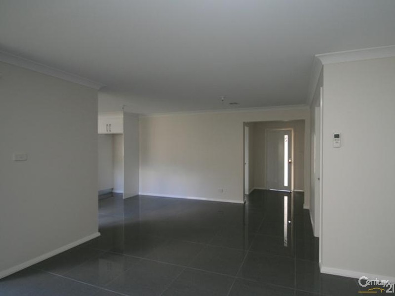 61 Brooklands Drive, Orange NSW 2800