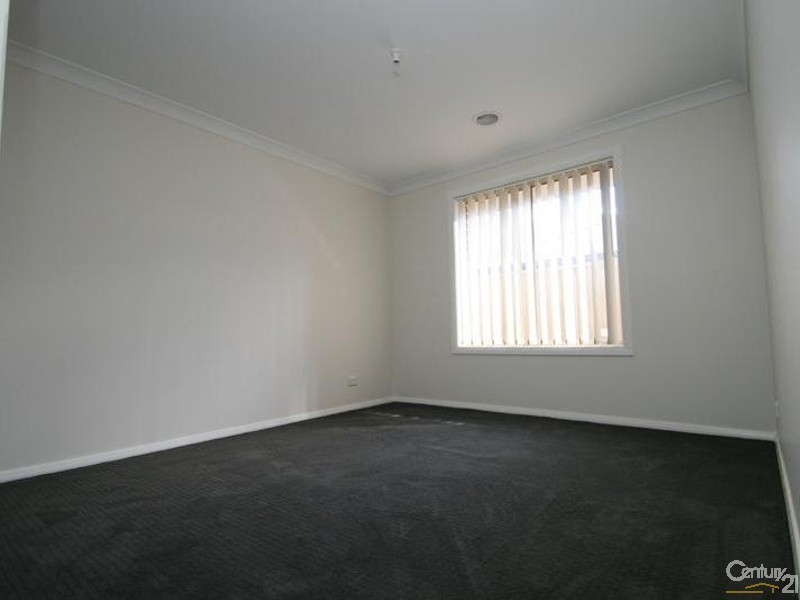61 Brooklands Drive, Orange NSW 2800