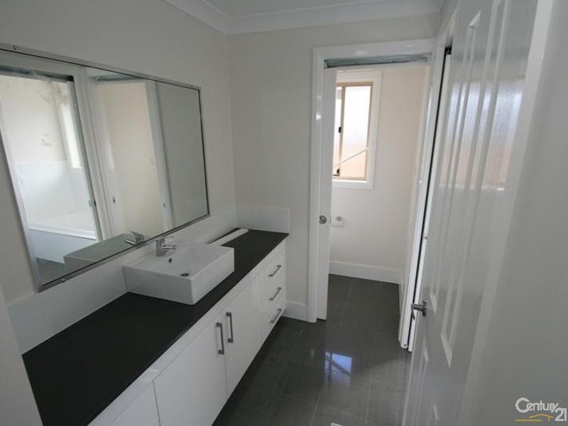 61 Brooklands Drive, Orange NSW 2800