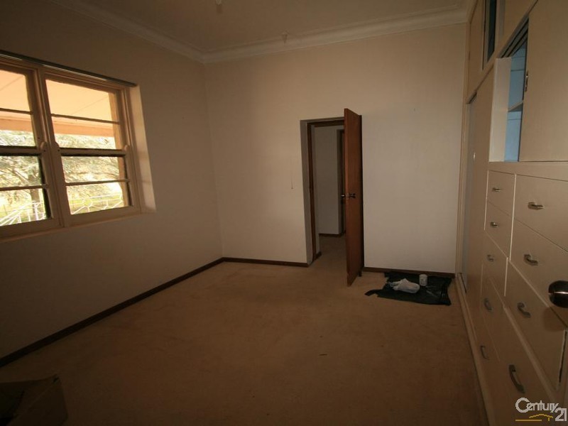 123 Orchard Road, Orange NSW 2800