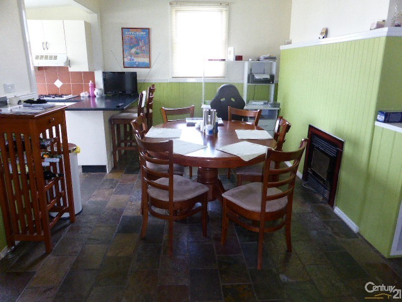 310 Peisley Street, Orange NSW 2800