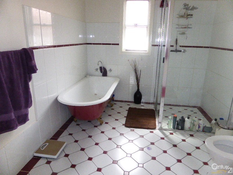 310 Peisley Street, Orange NSW 2800