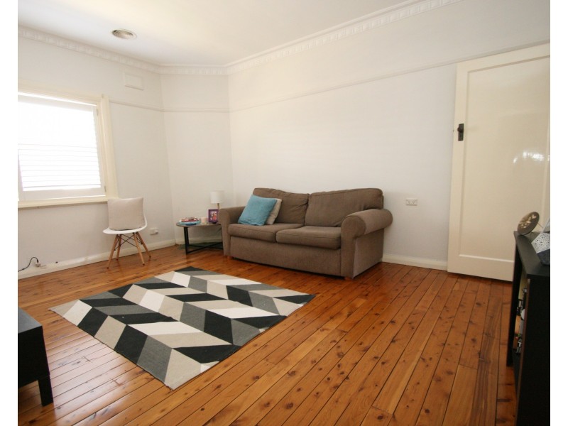 21 Thomas Street, Orange NSW 2800