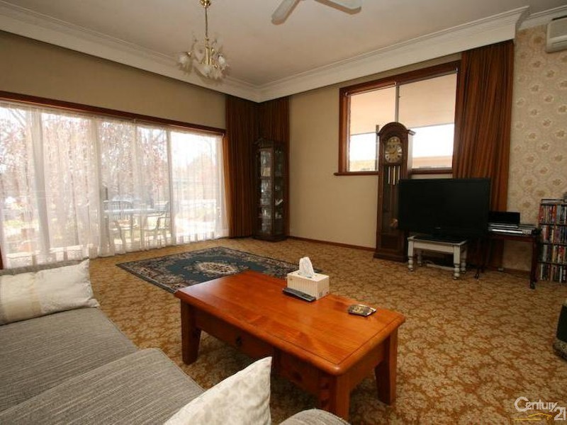 38 WARRENDINE STREET, Orange NSW 2800