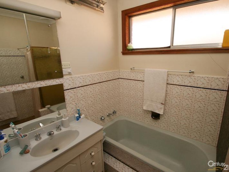 38 WARRENDINE STREET, Orange NSW 2800