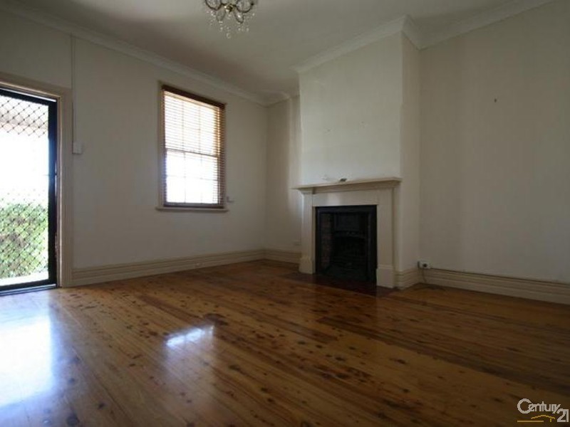 126 Edward Street, Orange NSW 2800