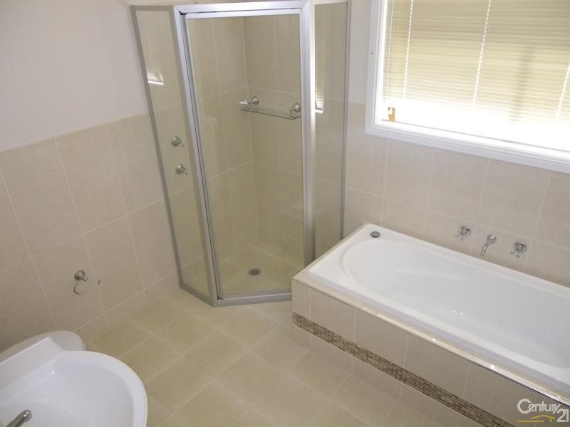 9A Whitney Place, Orange NSW 2800