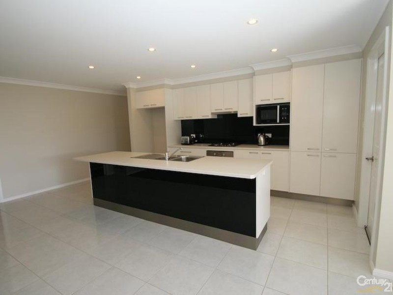 67  Botanic Way, Orange NSW 2800