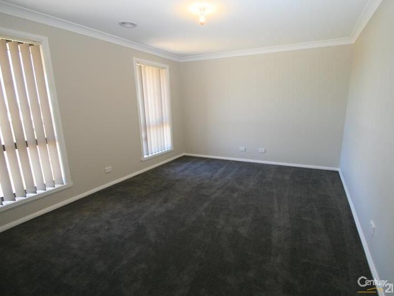 67  Botanic Way, Orange NSW 2800