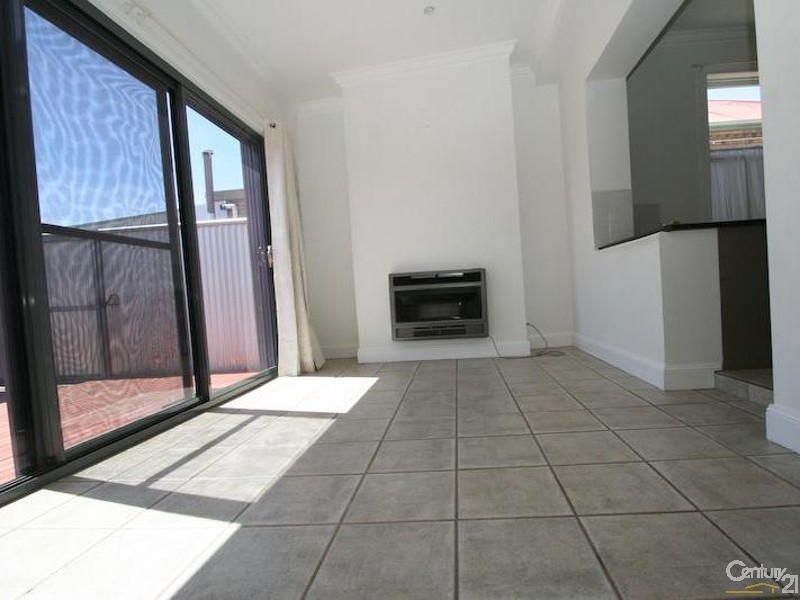 413 Summer Street East, Orange NSW 2800
