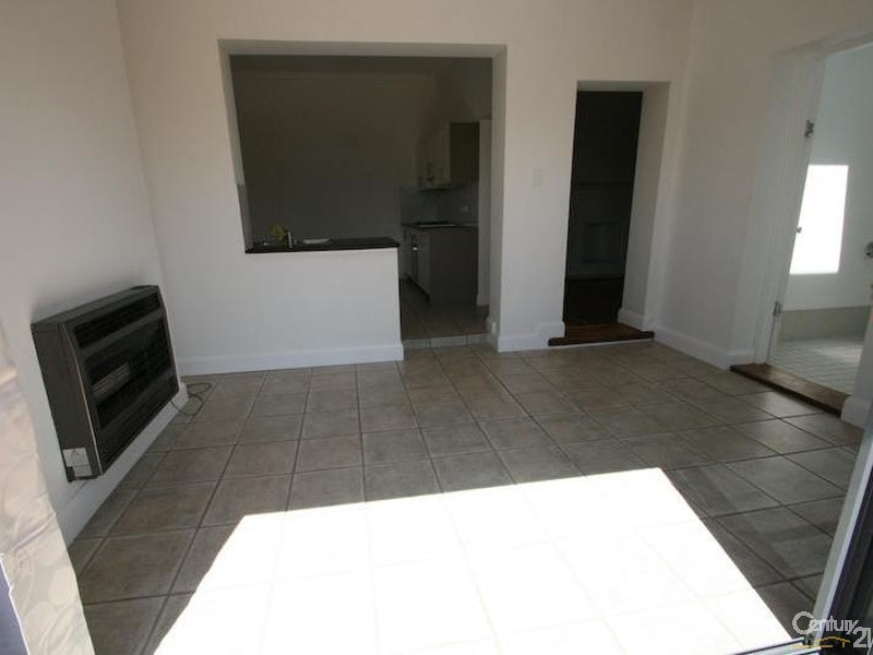 413 Summer Street East, Orange NSW 2800