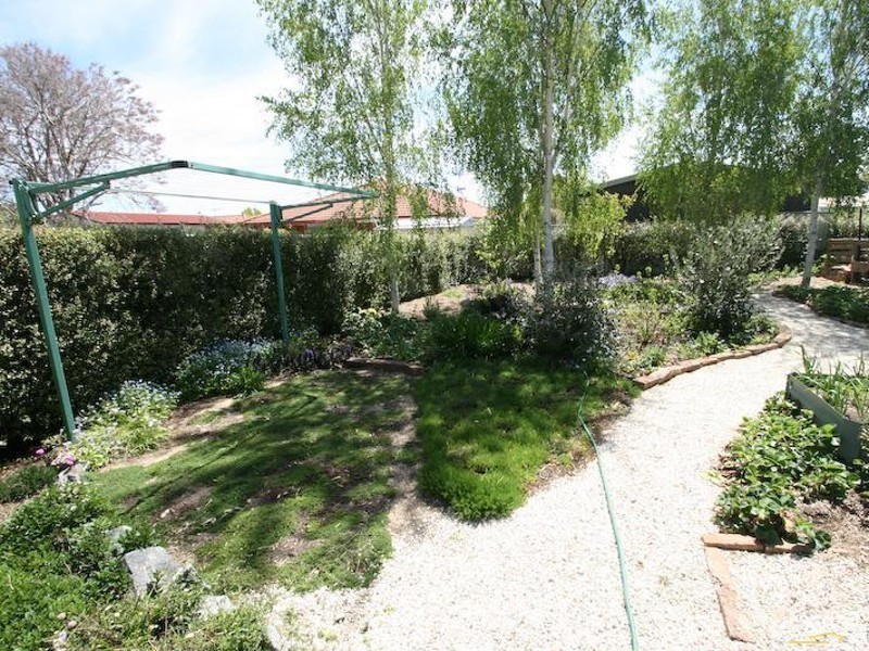413 Summer Street East, Orange NSW 2800