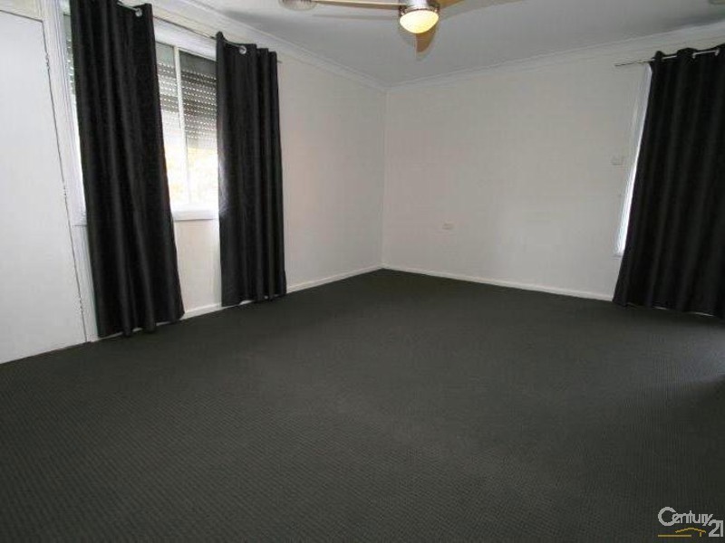 31 GOORAWIN ROAD, Orange NSW 2800