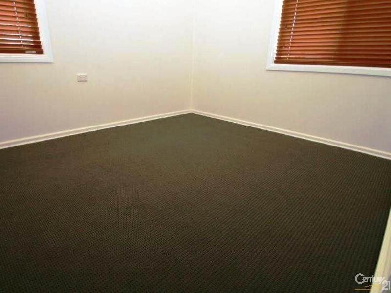 31 GOORAWIN ROAD, Orange NSW 2800