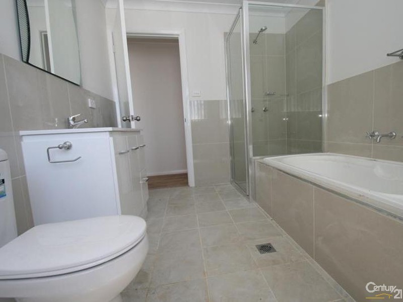 67 Botanic Way, Orange NSW 2800