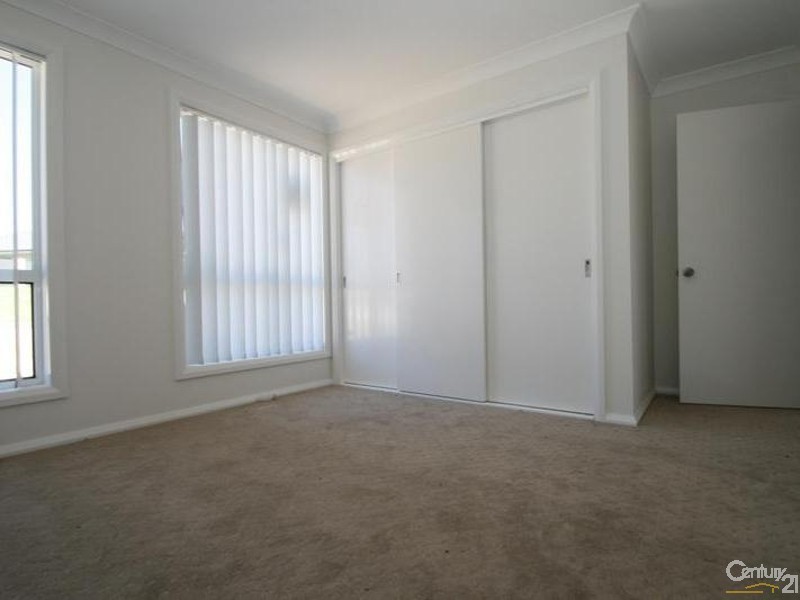 67 Botanic Way, Orange NSW 2800