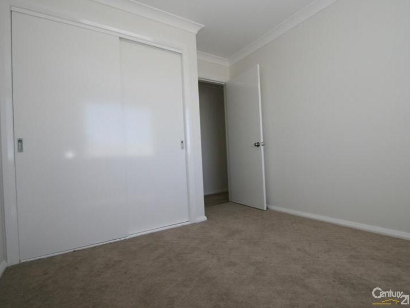 67 Botanic Way, Orange NSW 2800