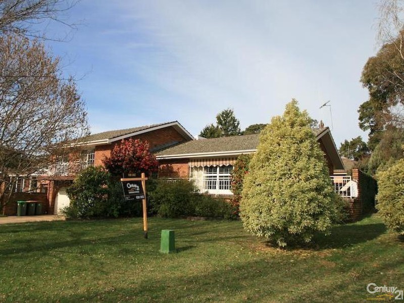 220 Ploughmans Lane, Orange NSW 2800