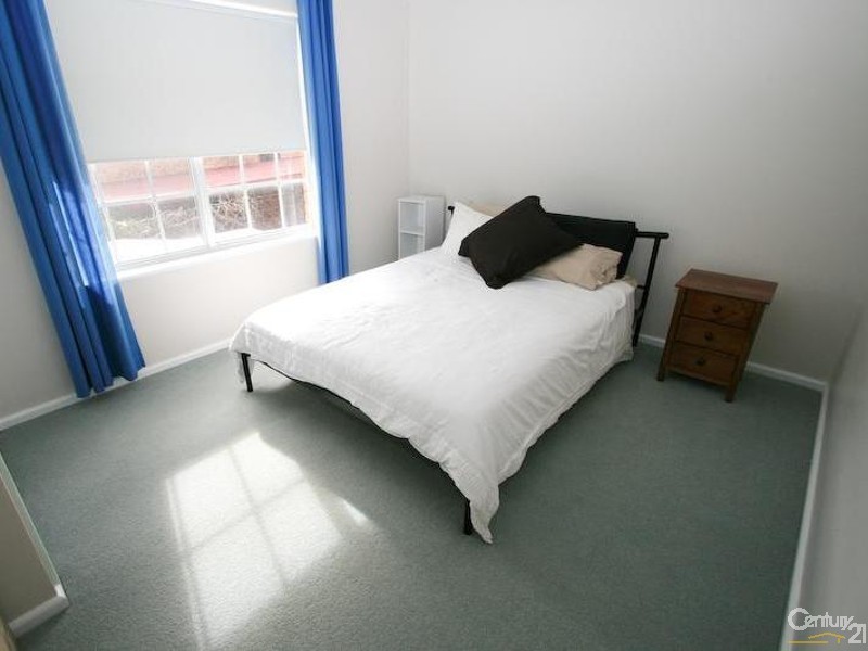 220 Ploughmans Lane, Orange NSW 2800