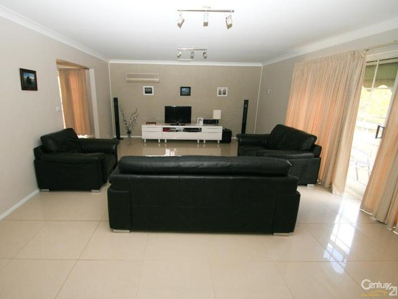 220 Ploughmans Lane, Orange NSW 2800