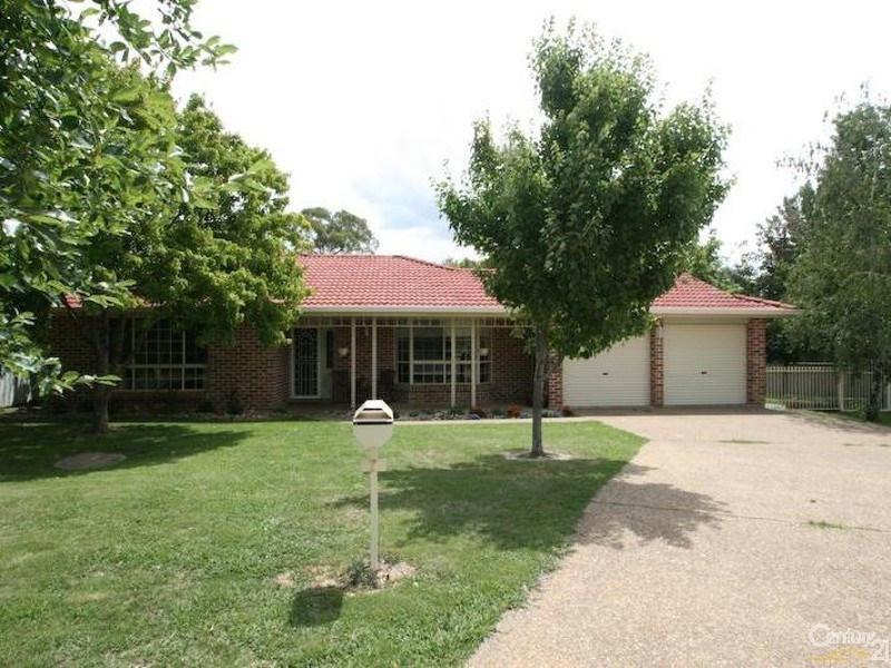 7 KINGFISHER COURT, Orange NSW 2800