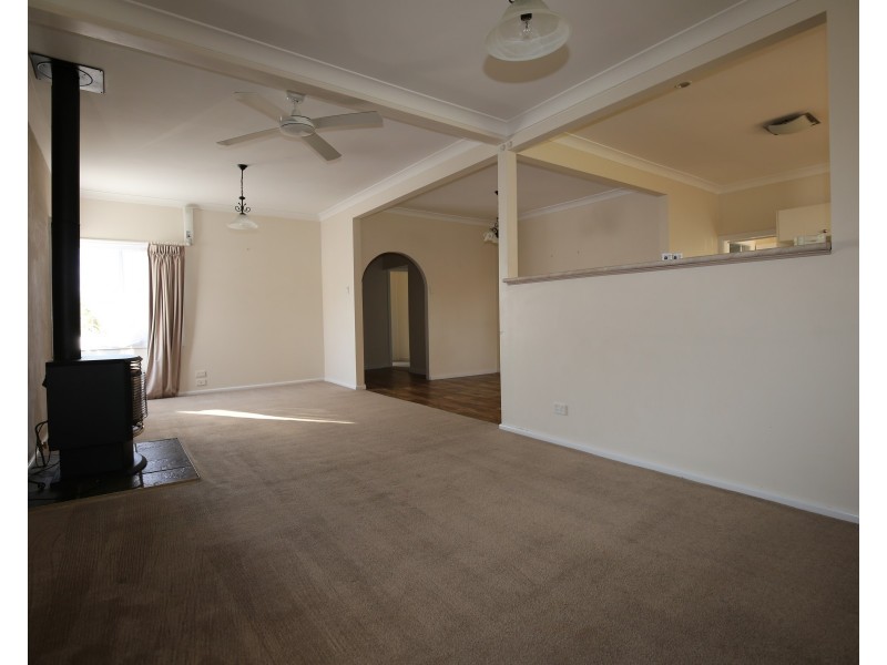15 Tobruk Crescent, Orange NSW 2800