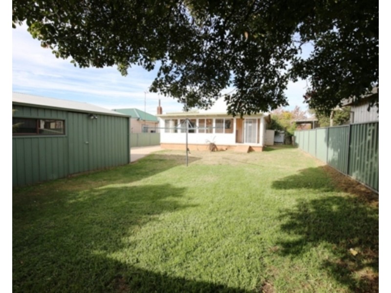 15 Tobruk Crescent, Orange NSW 2800