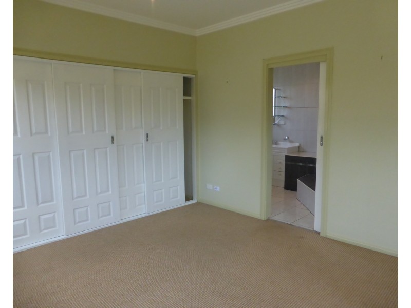 87 Cecil Road, Orange NSW 2800