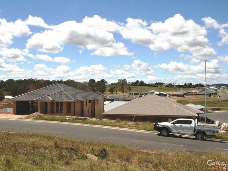 14 GLASSON DRIVE, Orange NSW 2800