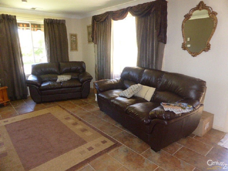 27 Rawle Avenue, Orange NSW 2800