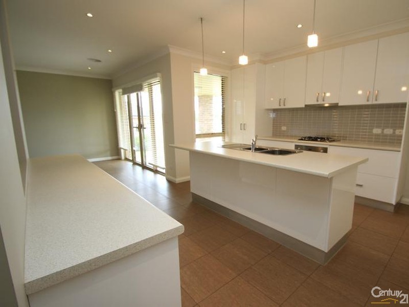 6 Stewart Close, Orange NSW 2800