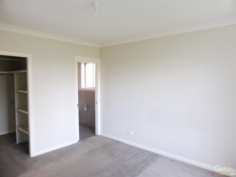 8 Begonia Street, Orange NSW 2800