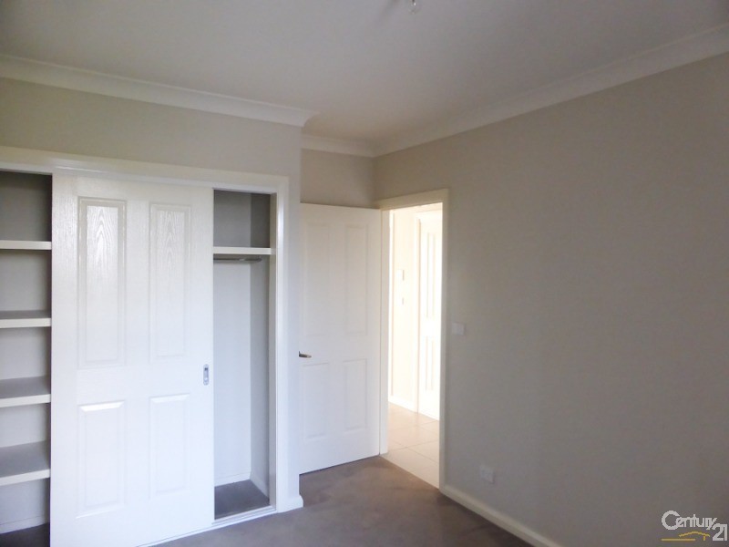 8 Begonia Street, Orange NSW 2800