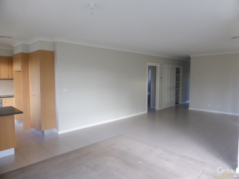 8 Begonia Street, Orange NSW 2800