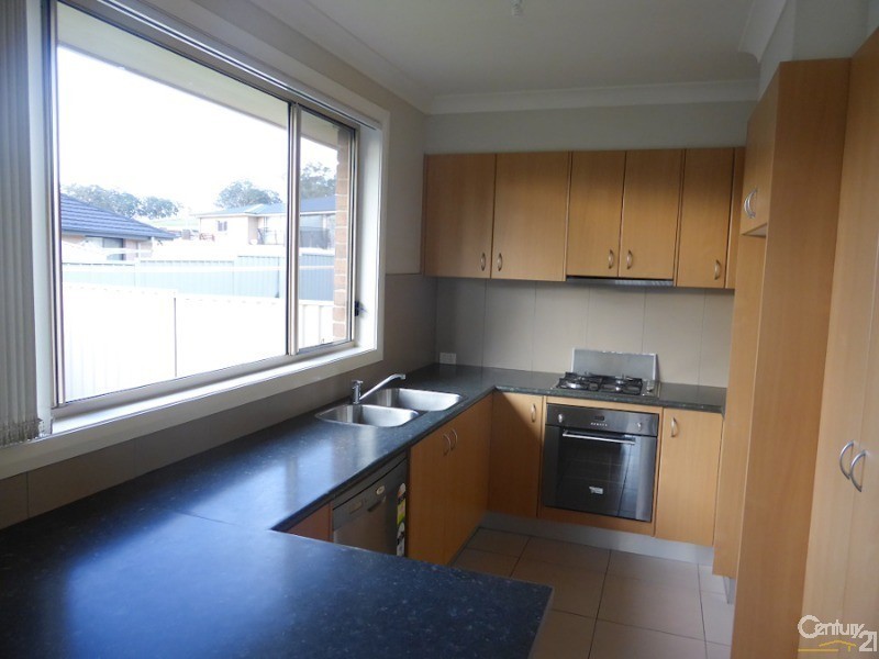 8 Begonia Street, Orange NSW 2800